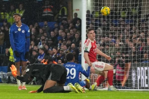 Da je mogao Rosenior bi sa sobom doveo i Đorđa, Sančez častio, Arsenal oberučke prihvatio, finale je blizu!